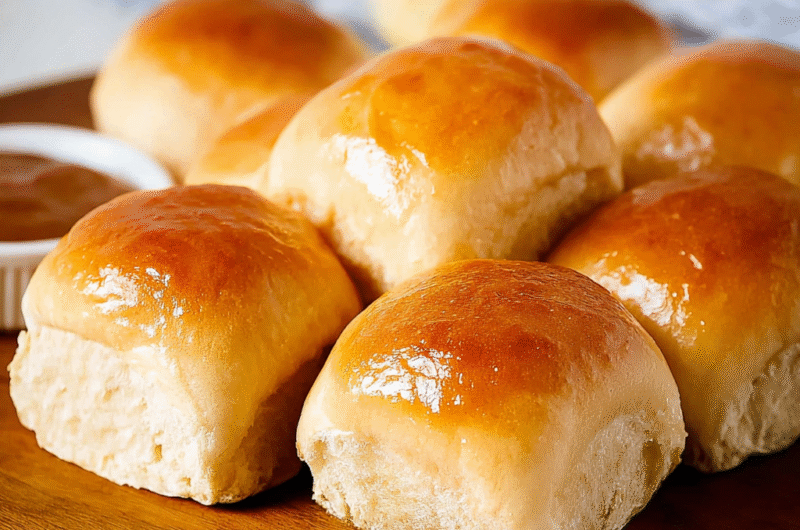 Texas Roadhouse Rolls (Soft, Fluffy & Buttery Copycat Recipe)