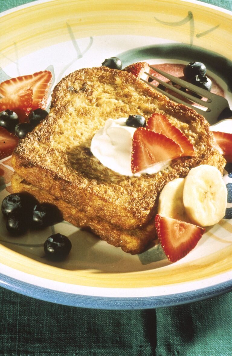 French Toast with Maple Syrup and Berries