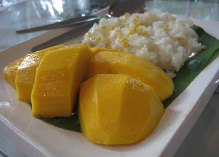 Mango Sticky Rice with Coconut Milk